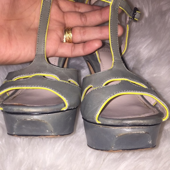 ❤️ Vince Camuto Trinna platform heel sandal ❤️ - Picture 2 of 8